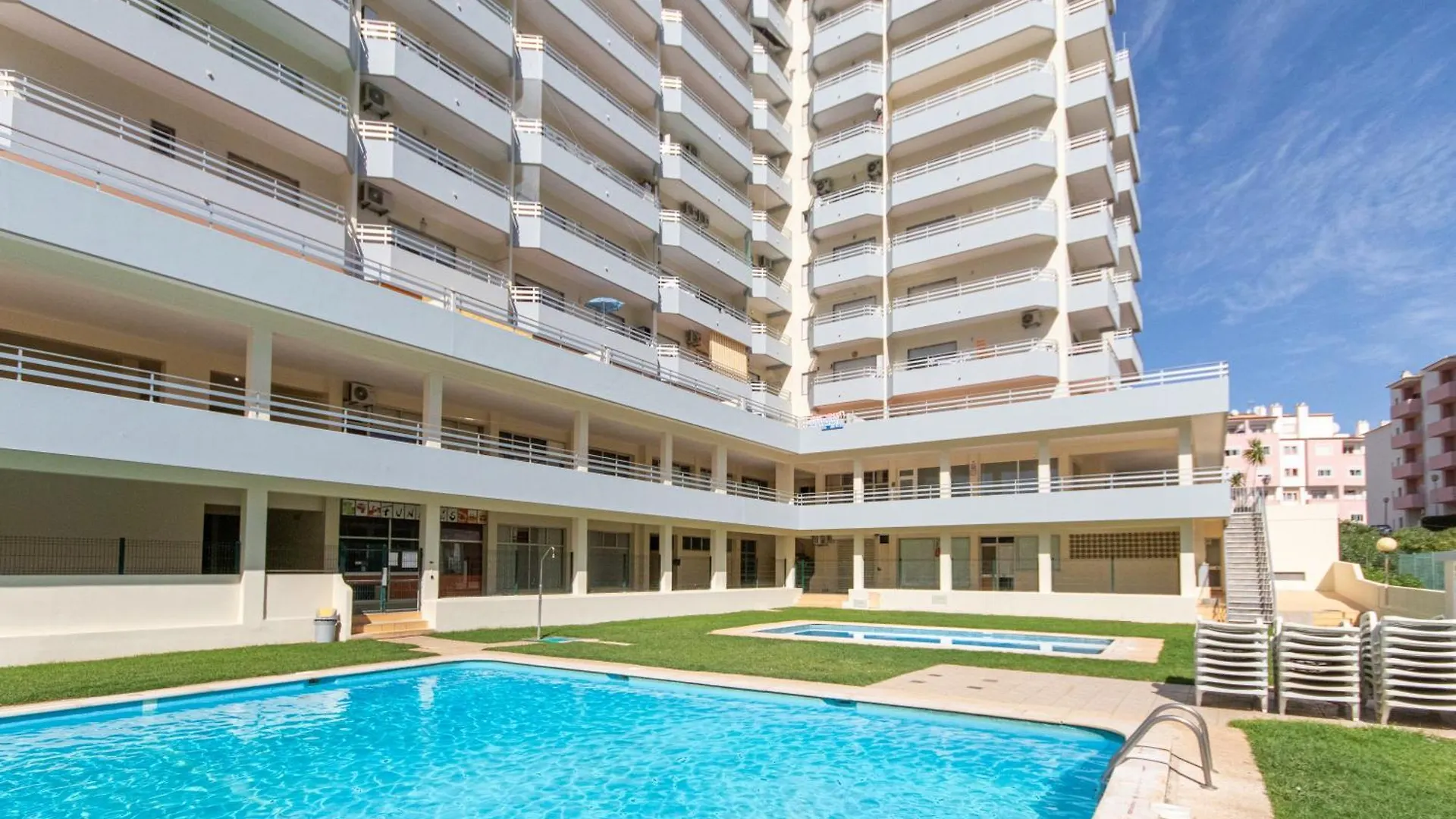 Praia Da Rocha, 404 Casa Dos Arcos, Charming Studio, Air Conditioning, Internet, Pools, Sea View, By Ig contacts